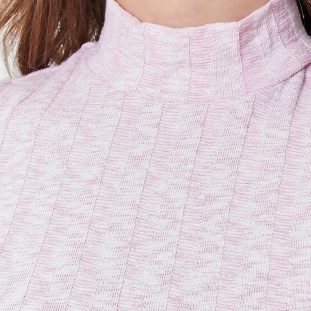 Pink mock neck crop top - Picture 2 of 5
